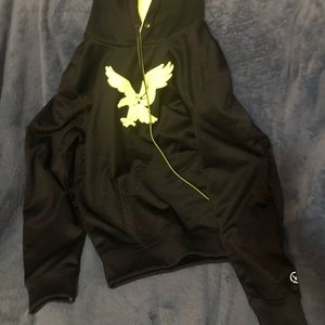 Small men’s/ large youth AE sweatshirt